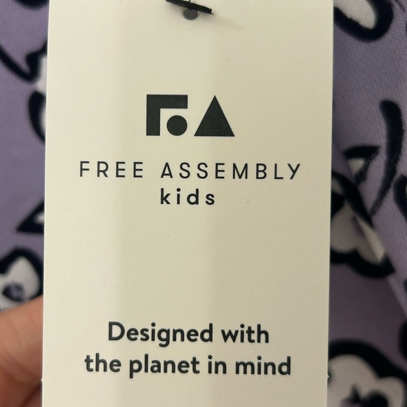 Free Assembly Girls Hooded Sweatshirt Zip-Up Jacket Purple Flowers XL‎ NWT - Picture 8 of 10